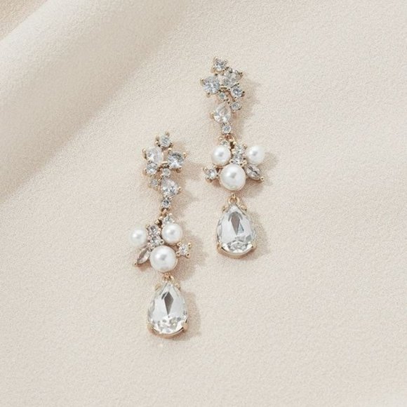 NWT / Olive & Piper / Blair Drops Earrings / Ox Gold ♥️ - Picture 1 of 4